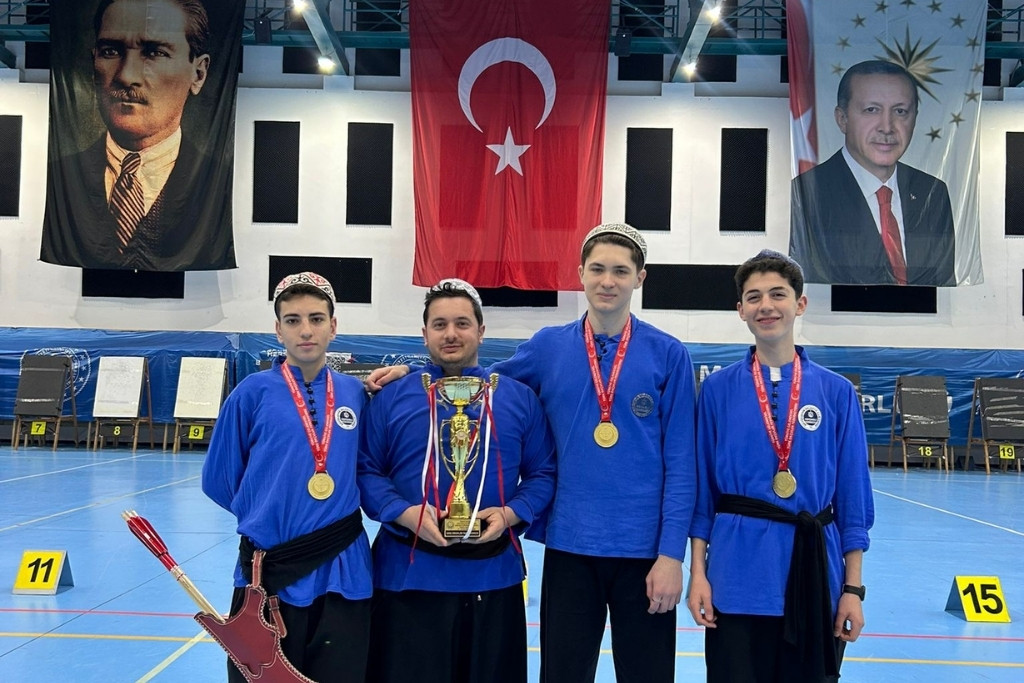 Okçularımız Samsunda Kürsünün Zirvesinde